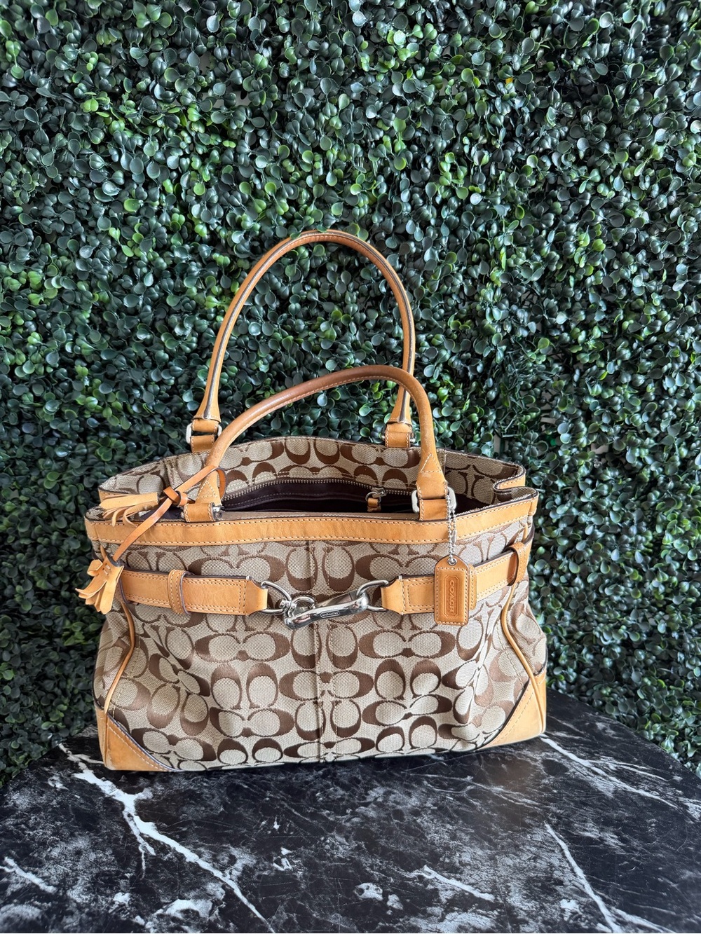 Coach Hampton Signature Jacquard Satchel – Preloved